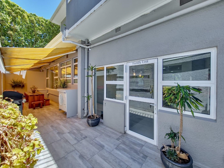 To Let 3 Bedroom Property for Rent in Three Anchor Bay Western Cape